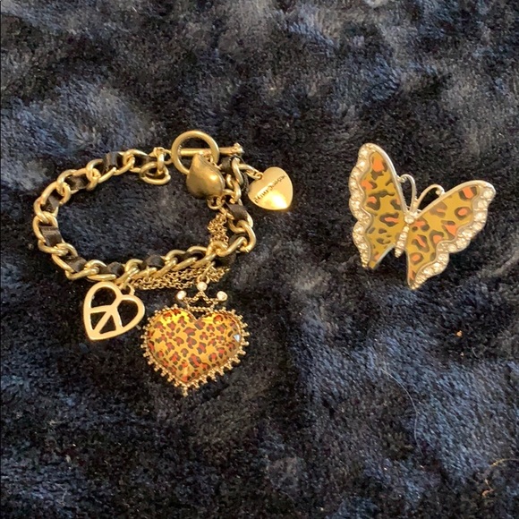 Betsey Johnson Jewelry - ❤️DARLING Betsey Johnson charm bracelet & ring